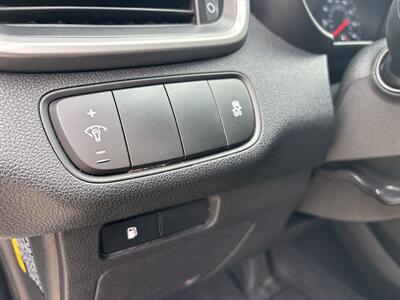 2017 Kia Sorento L - Photo 17 - Topeka, KS 66608