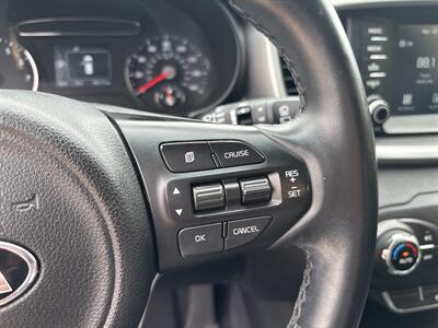 2017 Kia Sorento L - Photo 20 - Topeka, KS 66608