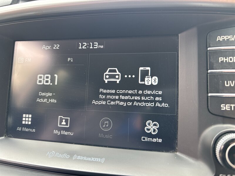 2017 Kia Sorento L - Photo 25 - Topeka, KS 66608