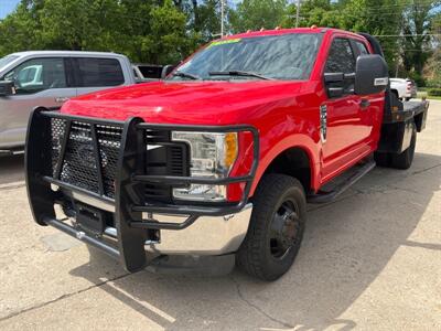 2017 Ford F-350 XLT   - Photo 4 - Topeka, KS 66608