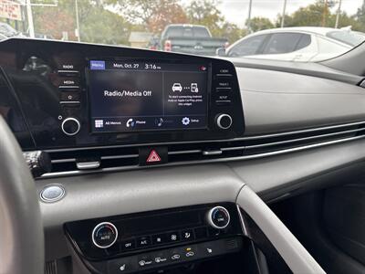 2022 Hyundai ELANTRA SEL   - Photo 15 - Topeka, KS 66608