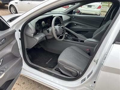 2022 Hyundai ELANTRA SEL   - Photo 11 - Topeka, KS 66608