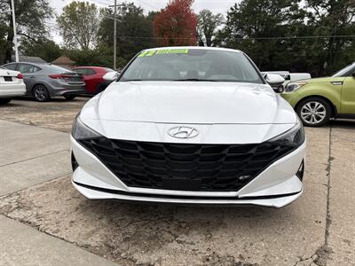 2022 Hyundai ELANTRA SEL   - Photo 8 - Topeka, KS 66608