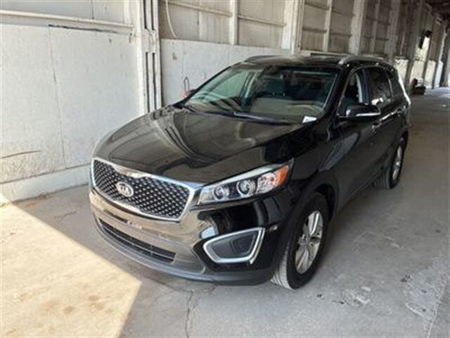 2017 Kia Sorento L   - Photo 1 - Topeka, KS 66608