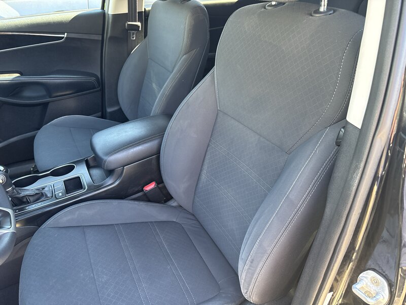 2017 Kia Sorento L   - Photo 12 - Topeka, KS 66608