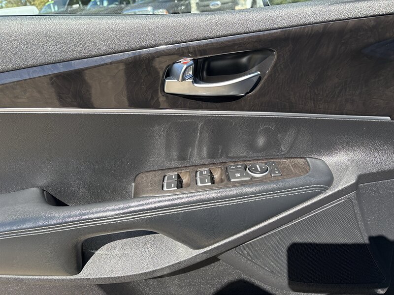 2017 Kia Sorento L   - Photo 11 - Topeka, KS 66608