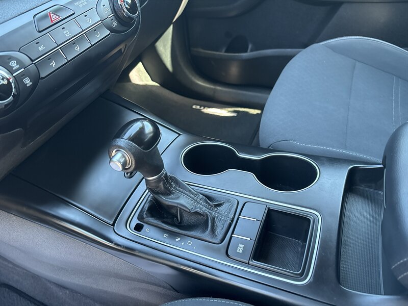 2017 Kia Sorento L   - Photo 16 - Topeka, KS 66608