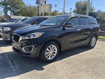 2017 Kia Sorento L - Photo 2 - Topeka, KS 66608