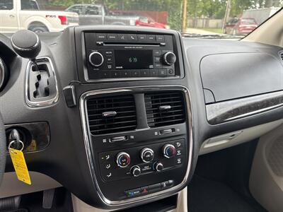 2016 Dodge Grand Caravan SXT   - Photo 22 - Topeka, KS 66608
