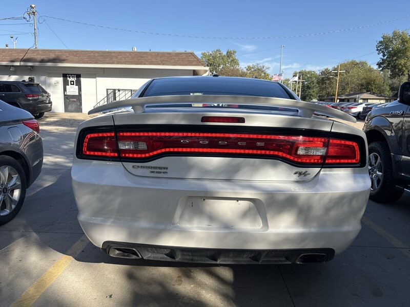 2013 Dodge Charger R/T   - Photo 4 - Topeka, KS 66608