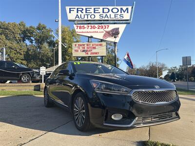 2017 Kia Cadenza Premium - Photo 1 - Topeka, KS 66608