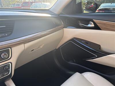 2017 Kia Cadenza Premium - Photo 24 - Topeka, KS 66608