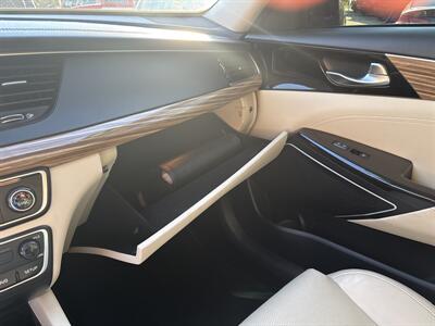 2017 Kia Cadenza Premium - Photo 25 - Topeka, KS 66608