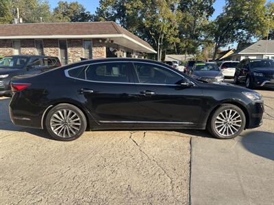 2017 Kia Cadenza Premium - Photo 2 - Topeka, KS 66608