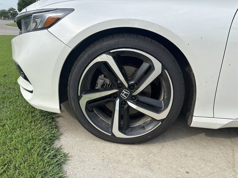 2018 Honda Accord Sport   - Photo 6 - Topeka, KS 66608