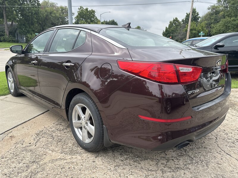 2015 Kia Optima LX   - Photo 5 - Topeka, KS 66608