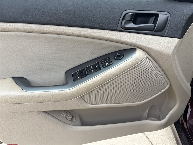 2015 Kia Optima LX   - Photo 11 - Topeka, KS 66608