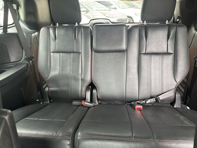 2019 Dodge Grand Caravan GT   - Photo 19 - Topeka, KS 66608