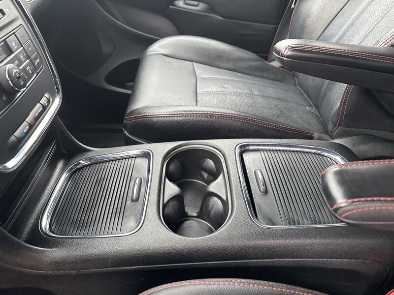 2019 Dodge Grand Caravan GT   - Photo 15 - Topeka, KS 66608