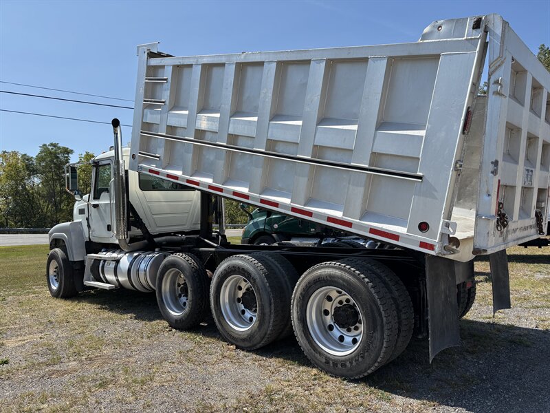 2016 Mack CXU613 CXU613   - Photo 5 - Grand Rapids, OH 43522
