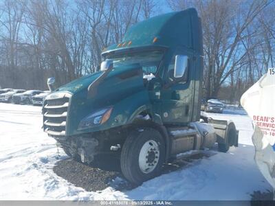 2022 Freightliner Cascadia   - Photo 8 - Grand Rapids, OH 43522