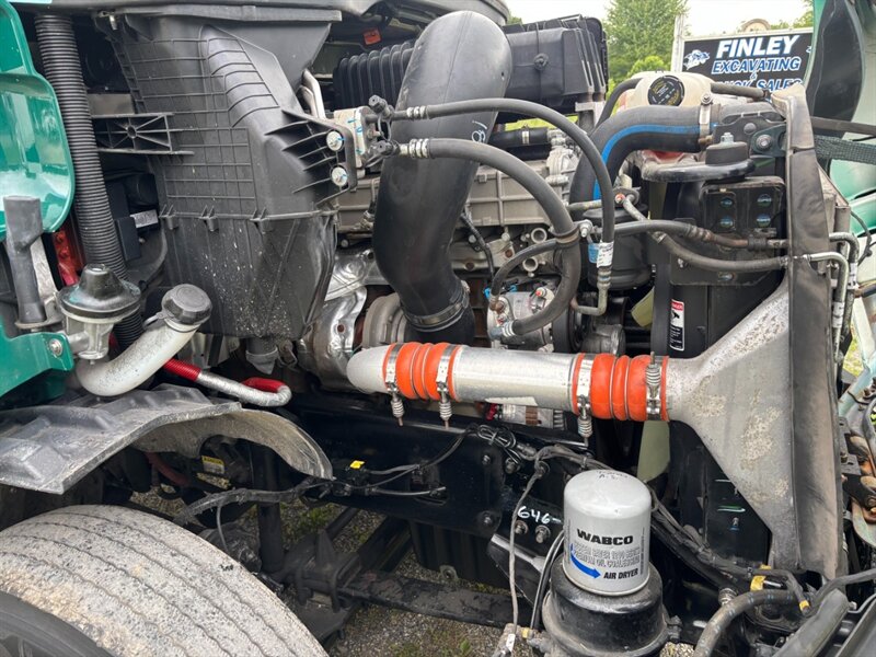 2022 Freightliner New Cascadia 116   - Photo 14 - Grand Rapids, OH 43522