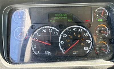 2020 Freightliner M2 Box Truck  106 Medium Duty Series - Photo 2 - Grand Rapids, OH 43522