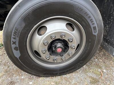 2017 Mack Pinnacle   - Photo 7 - Grand Rapids, OH 43522