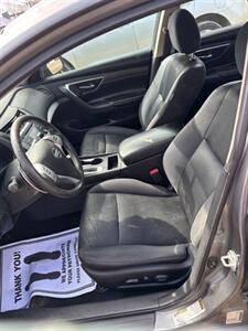 2016 Nissan Altima   - Photo 8 - Grand Rapids, OH 43522
