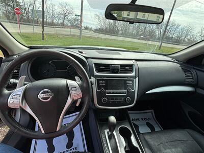 2016 Nissan Altima   - Photo 7 - Grand Rapids, OH 43522