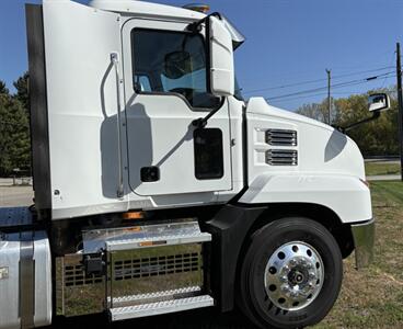 2020 Mack Anthem 64T - Photo 4 - Grand Rapids, OH 43522