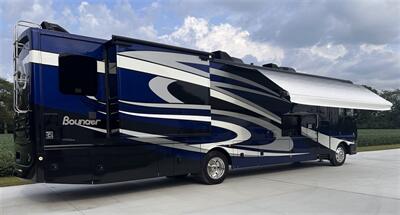 2018 Fleetwood Bounder 36'   - Photo 7 - Grand Rapids, OH 43522