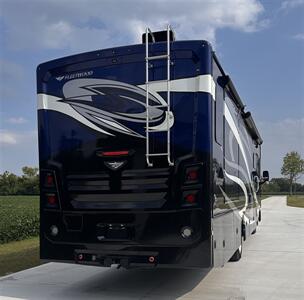 2018 Fleetwood Bounder 36'   - Photo 5 - Grand Rapids, OH 43522