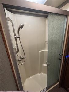 2018 Fleetwood Bounder - Photo 25 - Grand Rapids, OH 43522