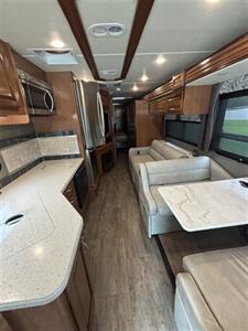 2018 Fleetwood Bounder - Photo 15 - Grand Rapids, OH 43522