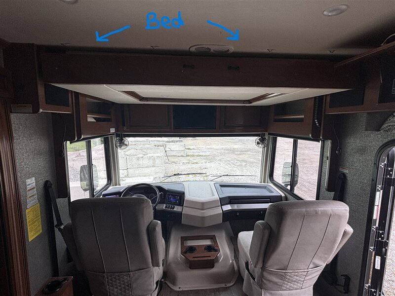 2018 Fleetwood Bounder - Photo 21 - Grand Rapids, OH 43522