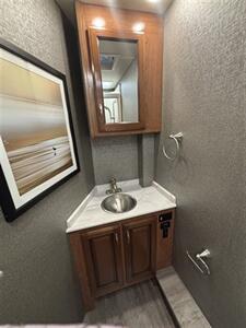 2018 Fleetwood Bounder - Photo 31 - Grand Rapids, OH 43522