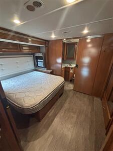 2018 Fleetwood Bounder 36'   - Photo 18 - Grand Rapids, OH 43522