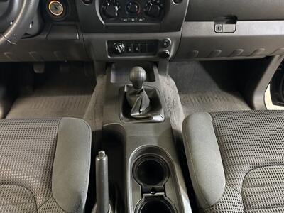 2007 Nissan Xterra Off-Road 4dr SUV  MANUAL - Photo 20 - Portland, OR 97220