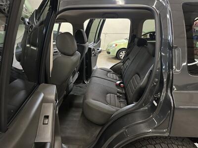 2007 Nissan Xterra Off-Road 4dr SUV  MANUAL - Photo 14 - Portland, OR 97220