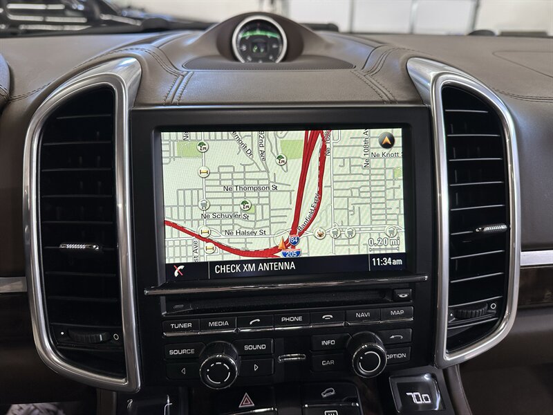2015 Porsche Cayenne Turbo - Photo 22