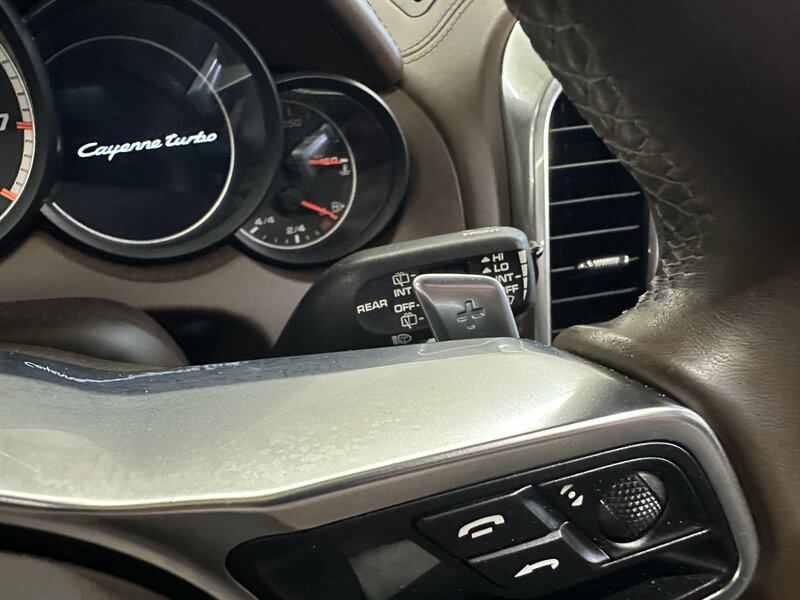 2015 Porsche Cayenne Turbo - Photo 33