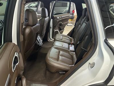 2015 Porsche Cayenne Turbo   - Photo 12 - Portland, OR 97220