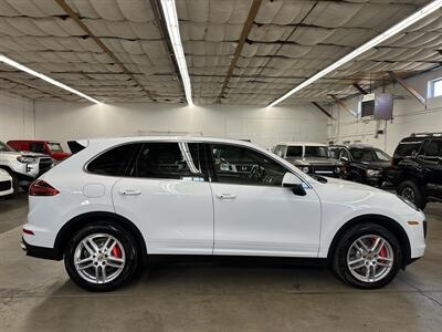 2015 Porsche Cayenne Turbo   - Photo 2 - Portland, OR 97220