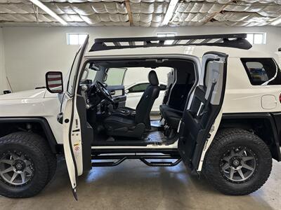 2010 Toyota FJ Cruiser   - Photo 14 - Portland, OR 97220