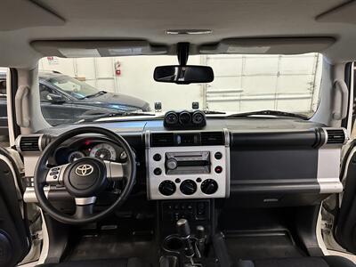 2010 Toyota FJ Cruiser   - Photo 19 - Portland, OR 97220