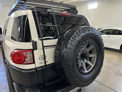 2010 Toyota FJ Cruiser   - Photo 38 - Portland, OR 97220