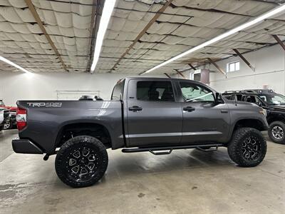 2019 Toyota Tundra SR5   - Photo 2 - Portland, OR 97220