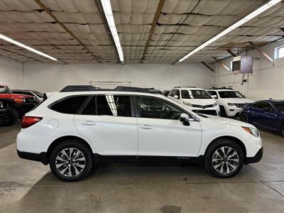 2016 Subaru Outback 3.6R Limited   - Photo 2 - Portland, OR 97220