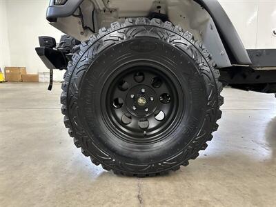 1997 Jeep Wrangler Sport 2dr 5-speed Manual - Photo 10 - Portland, OR 97220